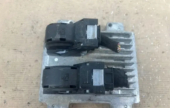 Opel Insignia A Engine control unit/module 12647212 12642927 86AA4N521319011N