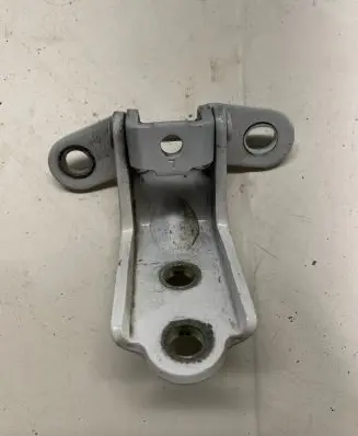 KIA Sportage Rear door lower hinge