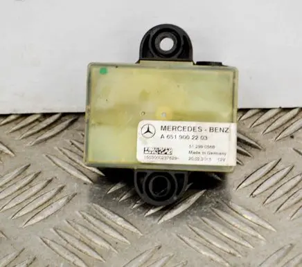Mercedes-Benz SLK R172 Glow plug pre-heat relay