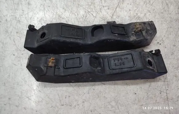 KIA Optima Front bumper mounting bracket 865132T500