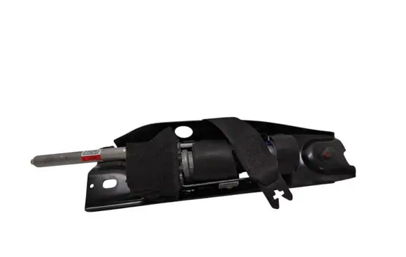 Volvo V70 Front seatbelt 39865060 6069365L0E 8590CT2A