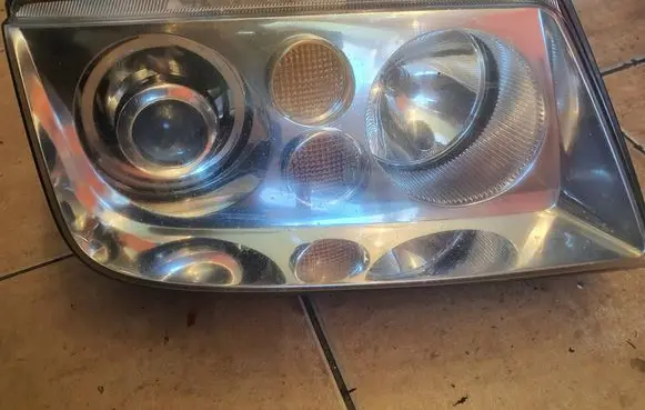 Volkswagen Bora Headlight/headlamp 1J5941016AM 0301162272
