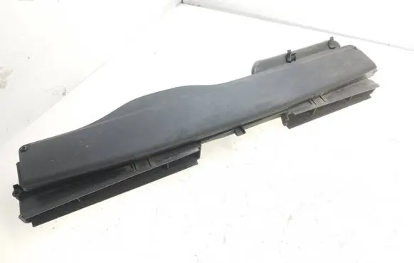 Skoda Octavia Mk3 (5E) Air intake duct part 5Q0129254B