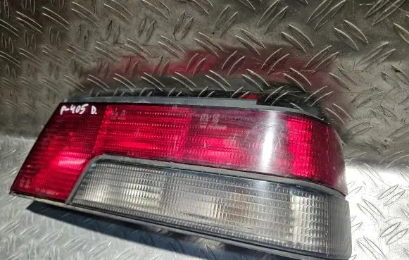 Peugeot 405 Rear/tail lights 7R011201 02454