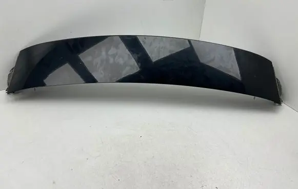 Tailgate/trunk spoiler
