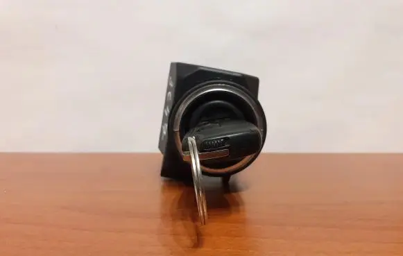 Mercedes-Benz E W210 Ignition lock 3647 2105450208