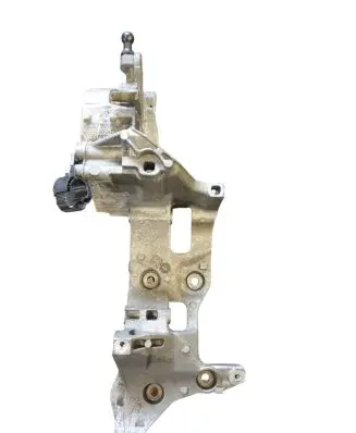 Skoda Octavia Mk3 (5E) A/C compressor mount bracket 04L903143