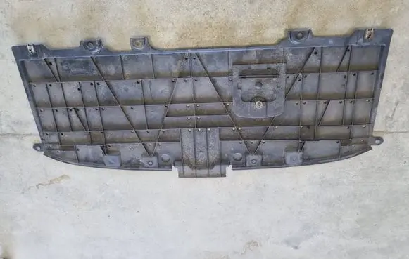 Mazda CX-3 Engine splash shield/under tray D10J56112 K6805