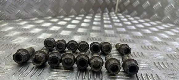 Skoda Superb B8 (3V) Nuts/bolts 