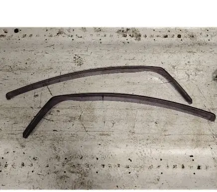 Mitsubishi Grandis Front door wind deflector 
