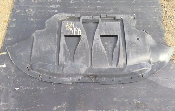 Audi A4 S4 B5 8D Engine splash shield/under tray 8D0863823 679720