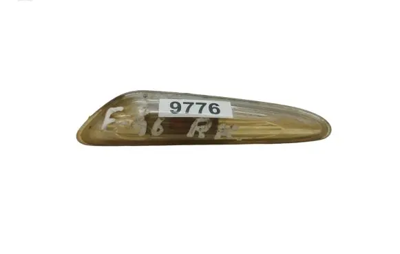 BMW 3 E46 Front fender indicator light 8382104