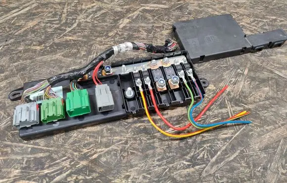 Jaguar XJ X351 Fuse module 18999000000