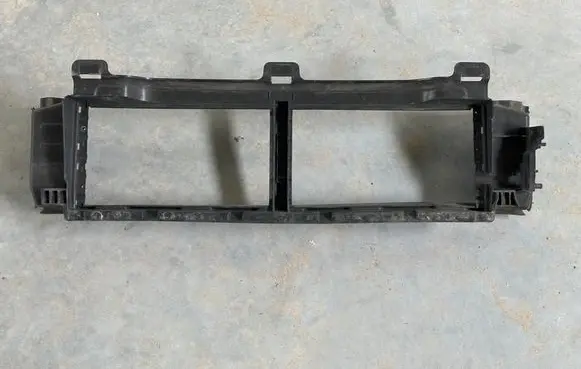 Volvo S90, V90 Intercooler air guide/duct channel 31383991