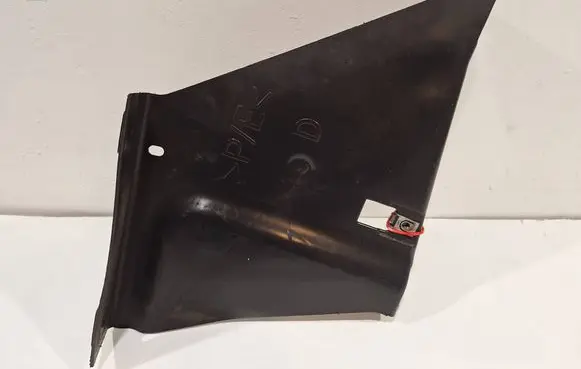 Renault Trafic III (X82) Engine splash shield/under tray 508425888R