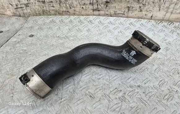 Intercooler hose/pipe