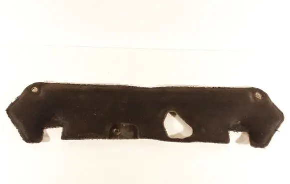 Engine bonnet/hood sound/heat insulation