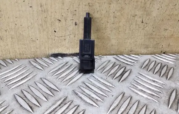 Clutch pedal sensor