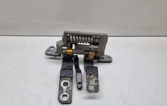 BMW 5 E60 E61 Tailgate/trunk/boot hinge 7061383