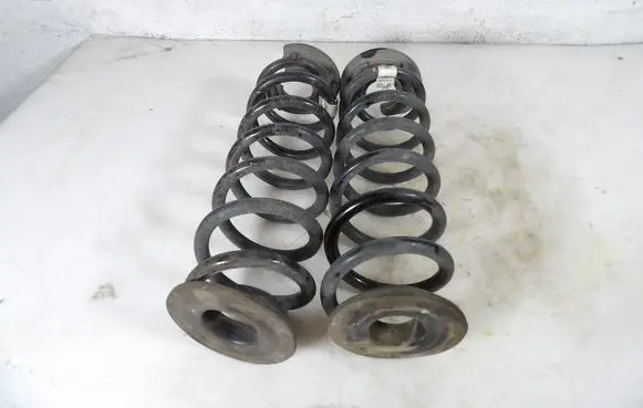 Skoda Superb B5 (3U) Rear coil spring 5QA511103G