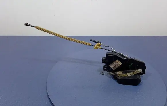 Volvo S70 V70 V70 XC Front door lock P9203636