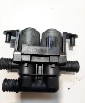 BMW 5 E60 E61 Coolant heater control valve 8374995 1147412137