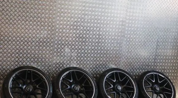 Mercedes-Benz AMG GT 4 x290 w290 R21 alloy rim A2904010800 A2904010900