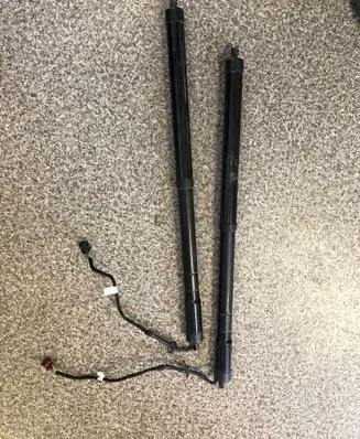 Porsche Cayenne (92A) Tailgate strut 7p5827851d