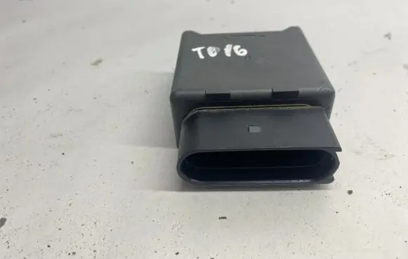 Volkswagen Jetta VII Fuel injection pump control unit/module 5Q0906093A