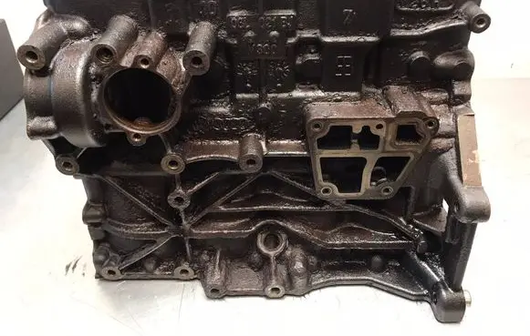 Volkswagen Caddy Engine block 03L021BJ CAY