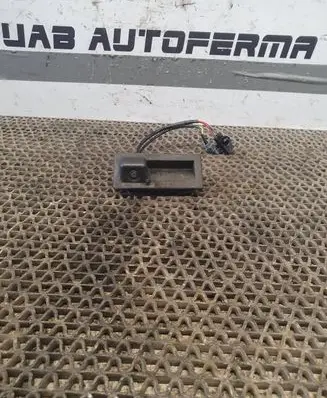 Volkswagen Tiguan Tailgate handle with camera 5NA827566
