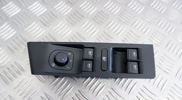 Volkswagen PASSAT B7 Electric window control switch 1K0959565L 1K4959857B