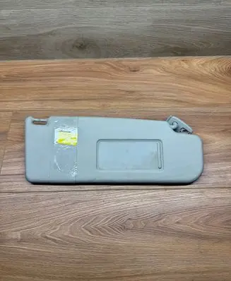 Volkswagen PASSAT CC Sun visor 1K0857552 90576M 1E09689552