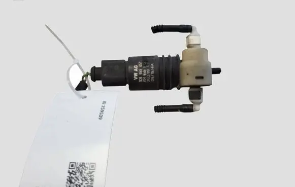 Volkswagen Golf V Windscreen/windshield washer pump 1K6955651