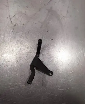 Volkswagen PASSAT B6 Engine coolant pipe/hose 03G121151H