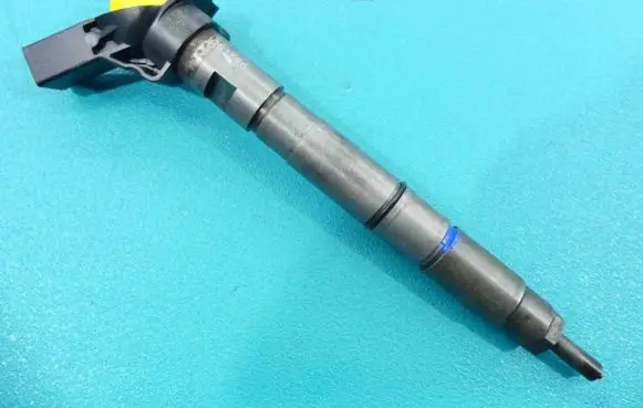 Volkswagen Phaeton Fuel injector 0445115024 IMPRK1061396