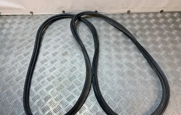 Toyota RAV 4 (XA50) Loading door rubber seal (on body) 