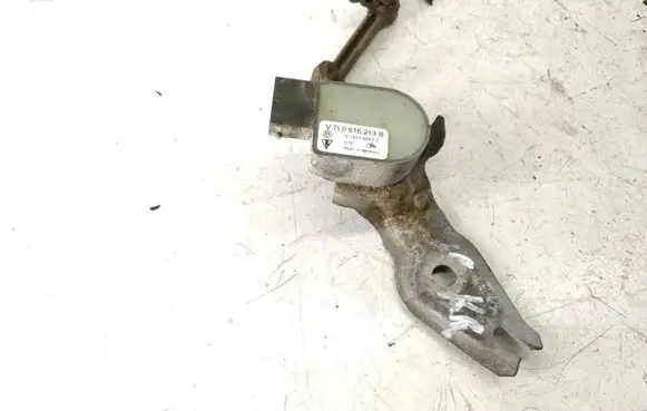 Audi Q7 4L Headlight/headlamp level sensor 7L0616213B