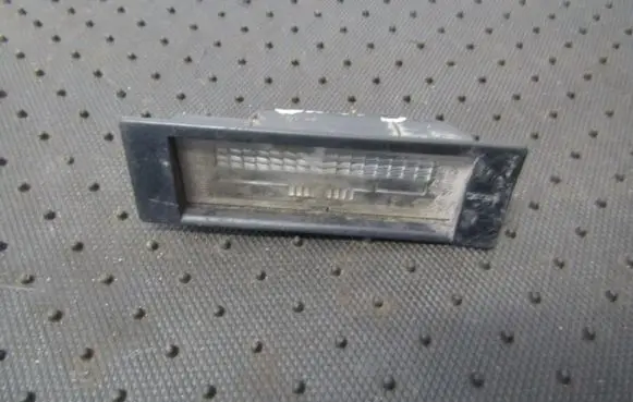 Alfa Romeo 156 Number plate light 04613010