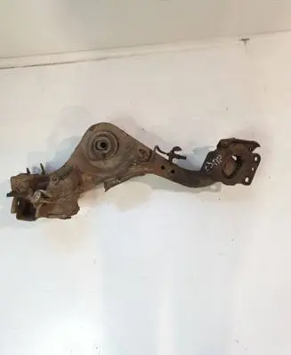 Nissan Qashqai Rear wheel hub spindle/knuckle 
