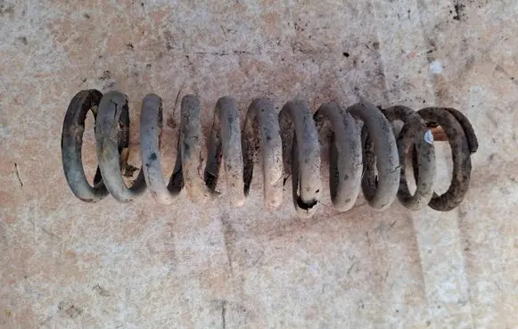 Jaguar XJ X308 Front coil spring