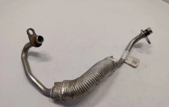 Coolant pipe/hose