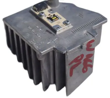 Mercedes-Benz ML W166 LED ballast control module D102620 2189066100