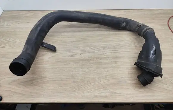 Volvo XC70 Intercooler hose/pipe 30778732