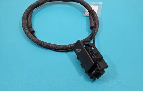 Skoda Superb B8 (3V) Engine bonnet/hood lock release cable 3V5885344 IMPRK1507022