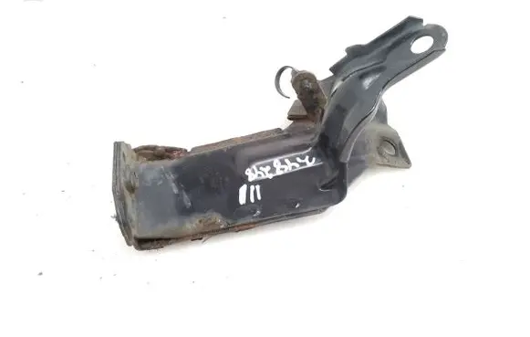 Volvo S60 Radiator mount bracket 31261932