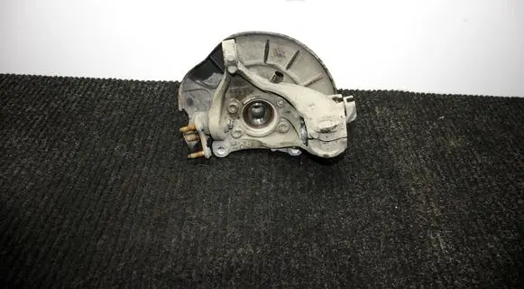 Volkswagen PASSAT CC Front wheel hub 1K0615311F
