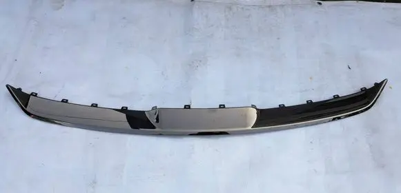 KIA Sportage Front bumper upper radiator grill 86352-R2100