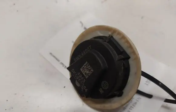 Volkswagen Golf VI Airbag deployment crash/impact sensor 5WK44007 5K0959354