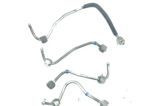 Mazda CX-7 Fuel injector supply line/pipe 